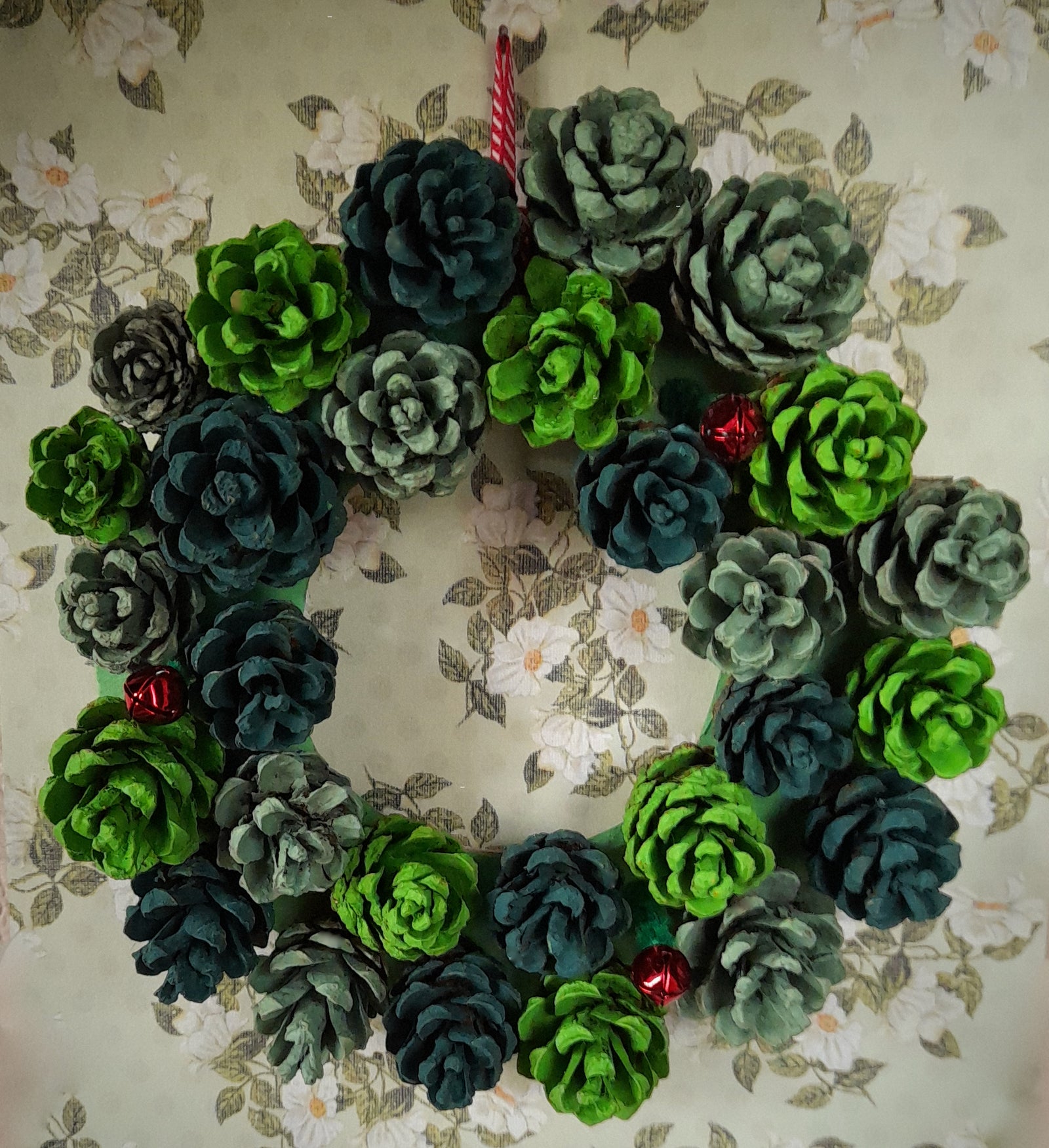 How to Make a Winter Wonderland Wreath